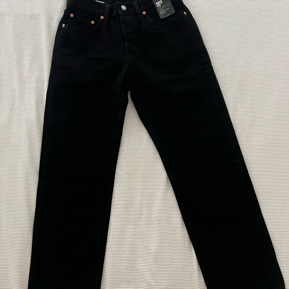 Levi's 501 90's Style Jeans NWT - Picture 3 of 4